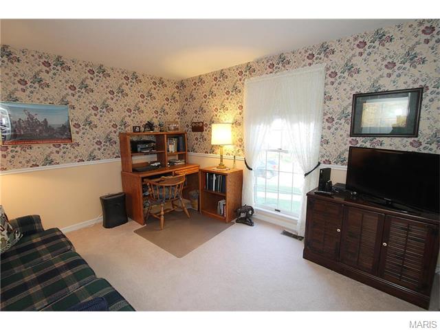 611 Carman Forest Ln, Ballwin, MO 63021 photo 22