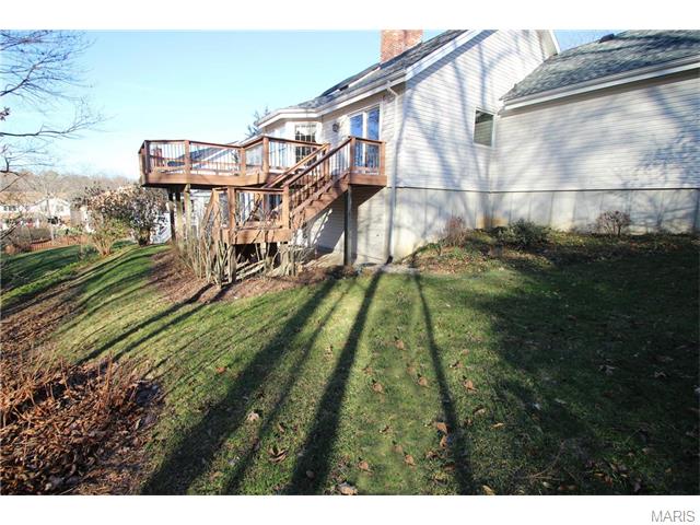611 Carman Forest Ln, Ballwin, MO 63021 photo 29