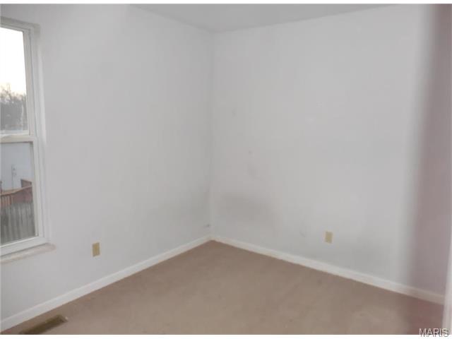 19 Mallard Pointe Dr, O'fallon, MO 63368 photo 9