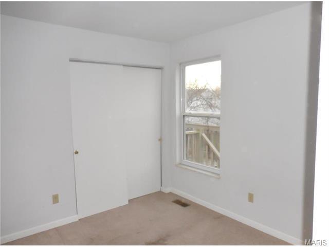 19 Mallard Pointe Dr, O'fallon, MO 63368 photo 8