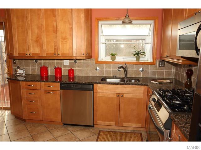 404 Madrina Ct, Ballwin, MO 63021 photo 13