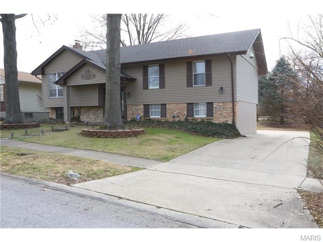 404 Madrina Ct, Ballwin, MO 63021 photo 3