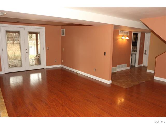 404 Madrina Ct, Ballwin, MO 63021 photo 23