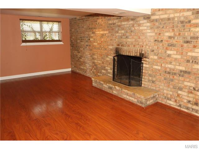 404 Madrina Ct, Ballwin, MO 63021 photo 25