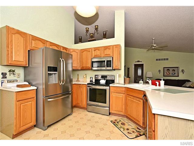 2149 Ingalls Cir, O'fallon, MO 63368 photo 8