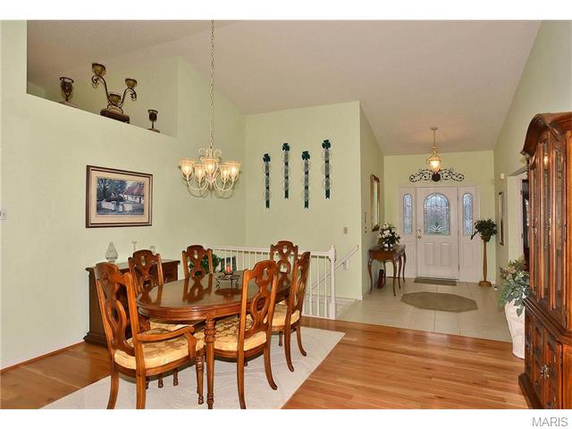 2149 Ingalls Cir, O'fallon, MO 63368 photo 2