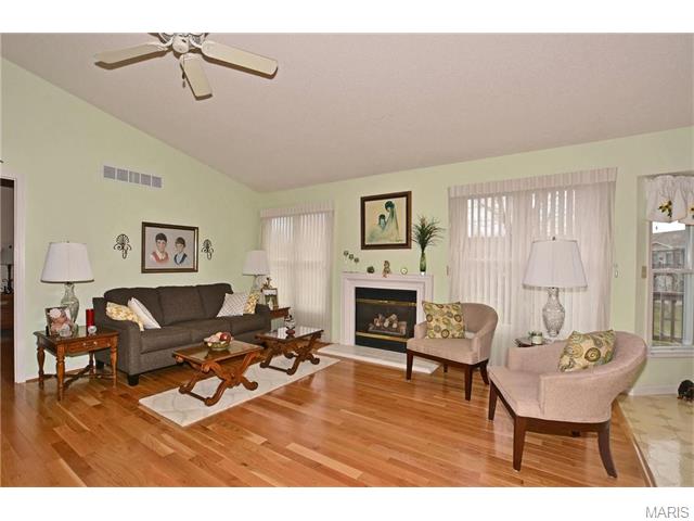 2149 Ingalls Cir, O'fallon, MO 63368 photo 4