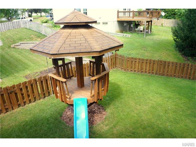 425 Oak Glen Dr, Ballwin, MO 63021 photo 27