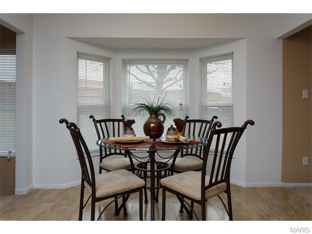 6 Georgetown Ct, O'fallon, MO 63368 photo 8