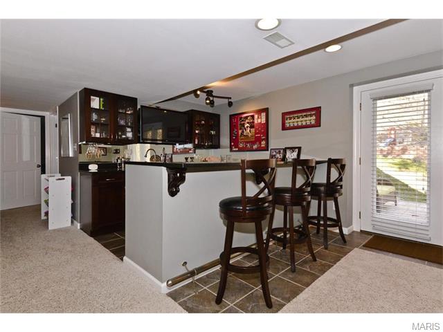 852 Castle Pines Dr, Ballwin, MO 63021 photo 27