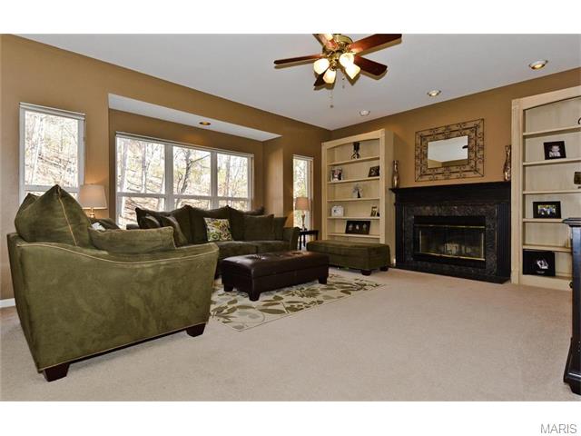852 Castle Pines Dr, Ballwin, MO 63021 photo 6