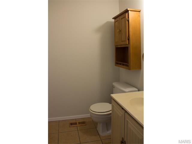 207 Walden Ct, Eureka, MO 63025 photo 10