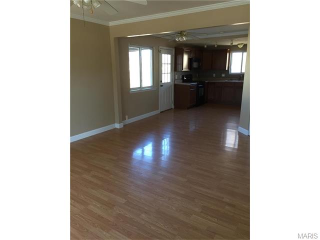 802 Saint Bernard Dr, O'fallon, MO 63366 photo 2
