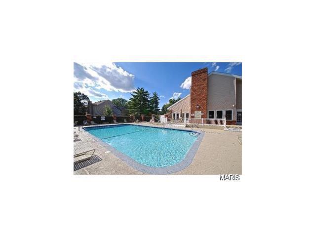 1356 Holgate Dr #G2, Ballwin, MO 63021 photo 18