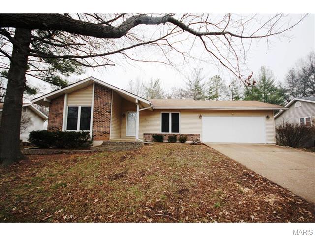 930 Napoli Dr, Ballwin, MO 63021 photo 1