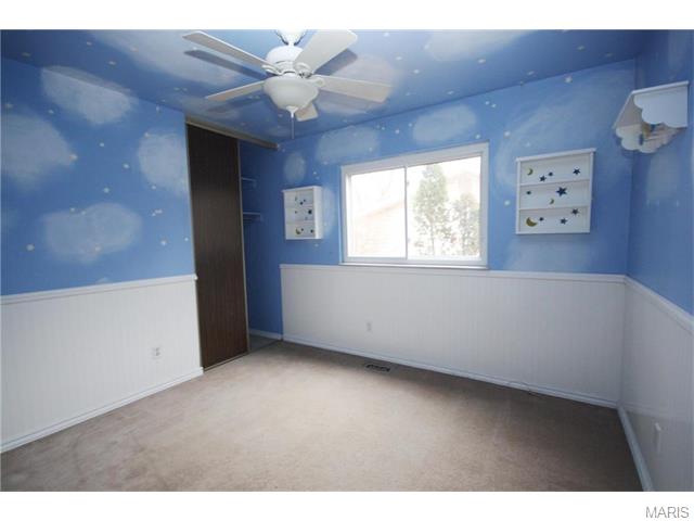 930 Napoli Dr, Ballwin, MO 63021 photo 7