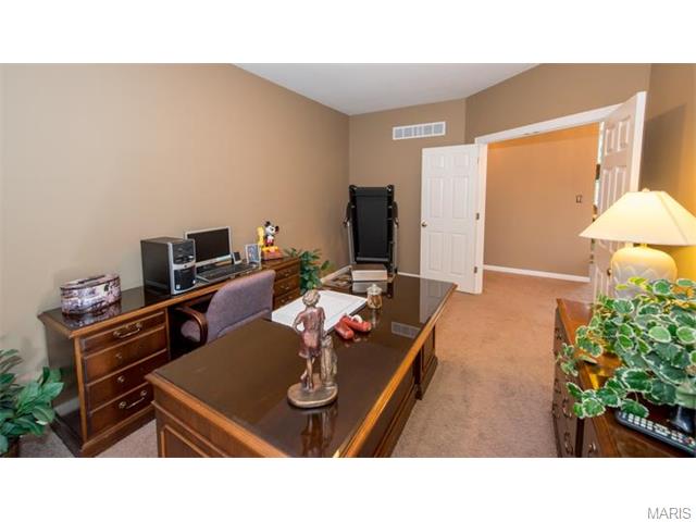 5441 Legend, Weldon Spring, MO 63304 photo 18