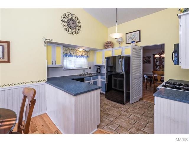 116 Holly Green Dr, Ballwin, MO 63021 photo 13