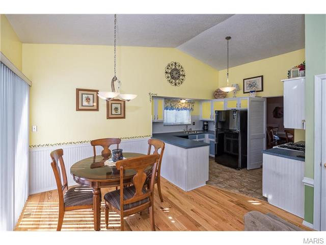 116 Holly Green Dr, Ballwin, MO 63021 photo 12
