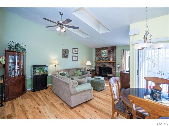 116 Holly Green Dr, Ballwin, MO 63021 photo 10