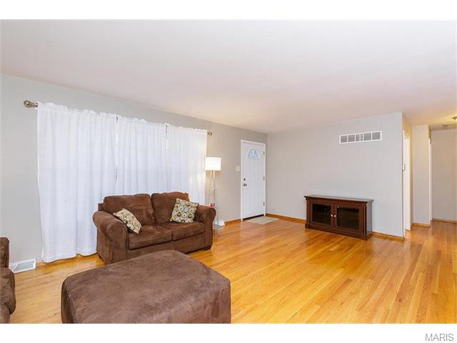114 Cordes St, O'fallon, MO 63366 photo 19