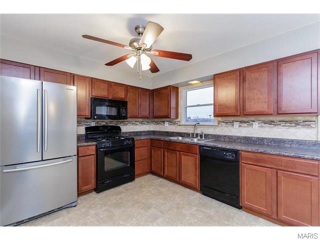 114 Cordes St, O'fallon, MO 63366 photo 4