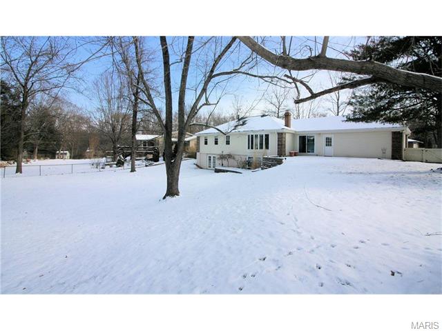 825 Limoge Dr, Ballwin, MO 63021 photo 36