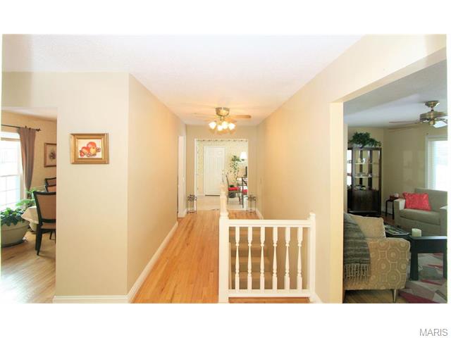 825 Limoge Dr, Ballwin, MO 63021 photo 31