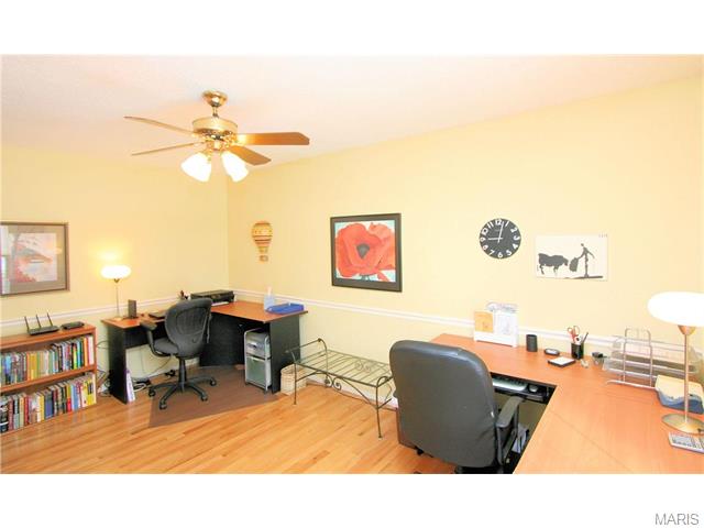 825 Limoge Dr, Ballwin, MO 63021 photo 30