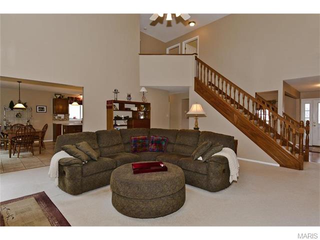 332 Galloway Oaks Dr, Ballwin, MO 63021 photo 13