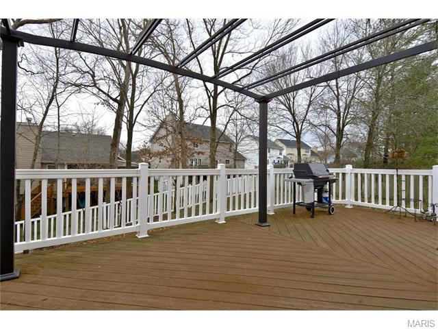 332 Galloway Oaks Dr, Ballwin, MO 63021 photo 30