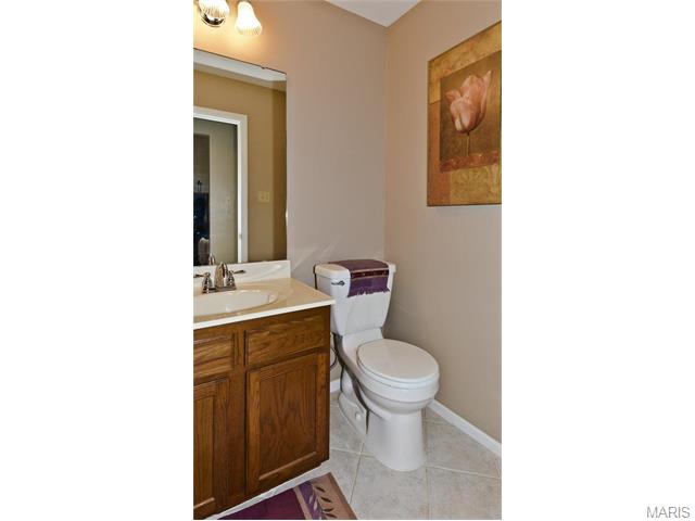332 Galloway Oaks Dr, Ballwin, MO 63021 photo 14