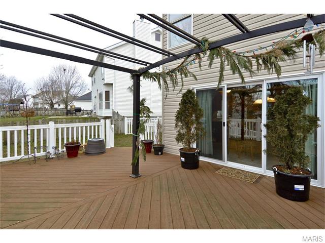 332 Galloway Oaks Dr, Ballwin, MO 63021 photo 31