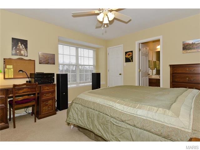 332 Galloway Oaks Dr, Ballwin, MO 63021 photo 21