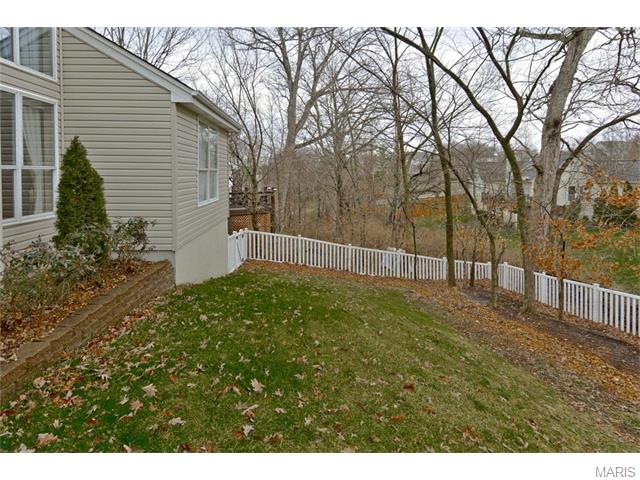 332 Galloway Oaks Dr, Ballwin, MO 63021 photo 35