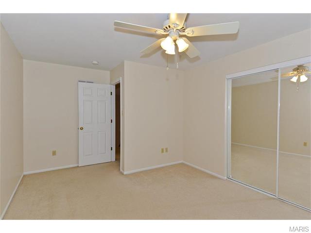 332 Galloway Oaks Dr, Ballwin, MO 63021 photo 25