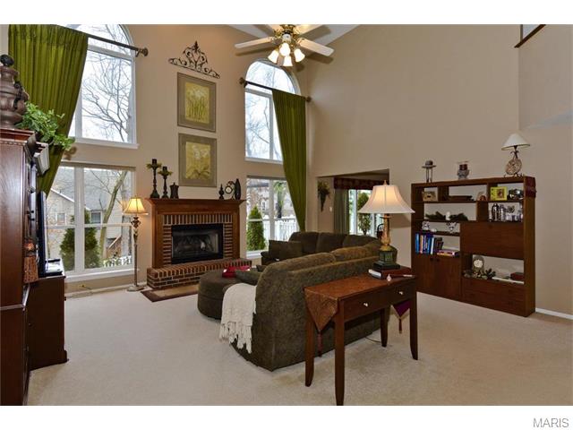 332 Galloway Oaks Dr, Ballwin, MO 63021 photo 12