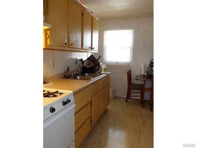 3739 Wright Ave, Saint Ann, MO 63074 photo 8