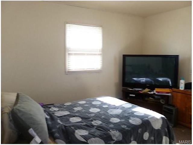 3739 Wright Ave, Saint Ann, MO 63074 photo 9