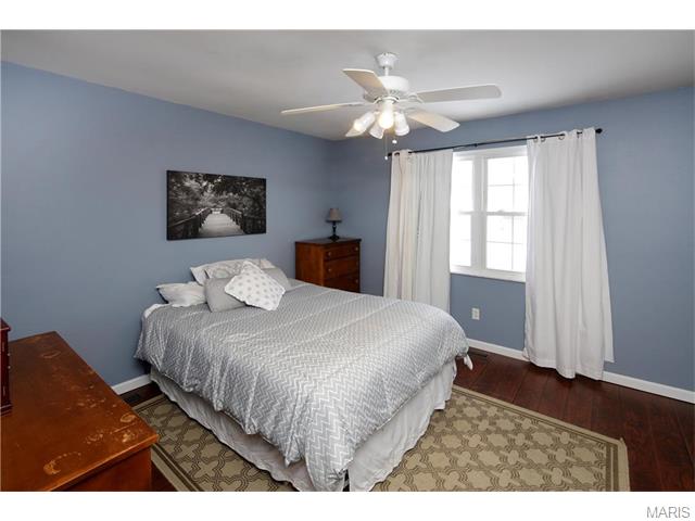 606 Running Creek Dr, Ballwin, MO 63021 photo 9