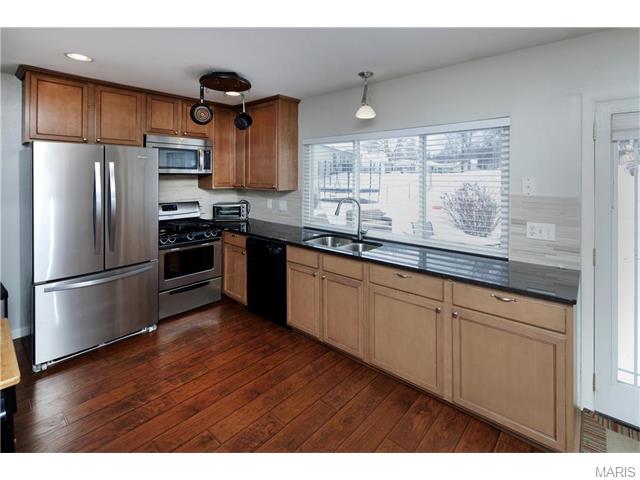 606 Running Creek Dr, Ballwin, MO 63021 photo 8