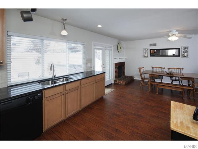606 Running Creek Dr, Ballwin, MO 63021 photo 7