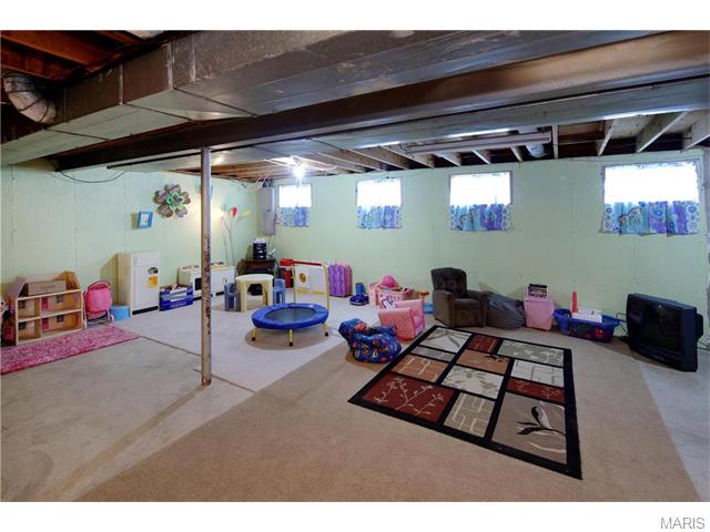 606 Running Creek Dr, Ballwin, MO 63021 photo 14