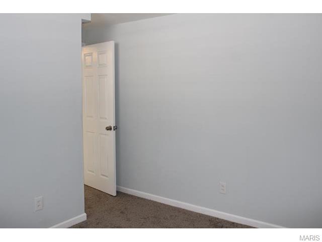410 Croydon Ln, Ballwin, MO 63021 photo 13