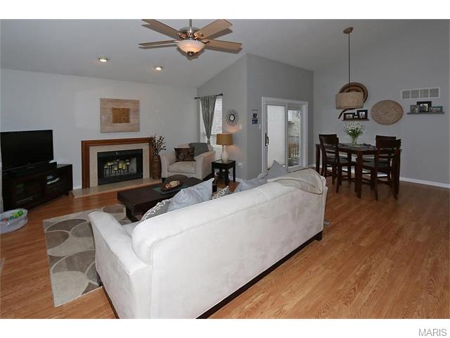 2507 Barrett Place Dr, Ballwin, MO 63021 photo 4