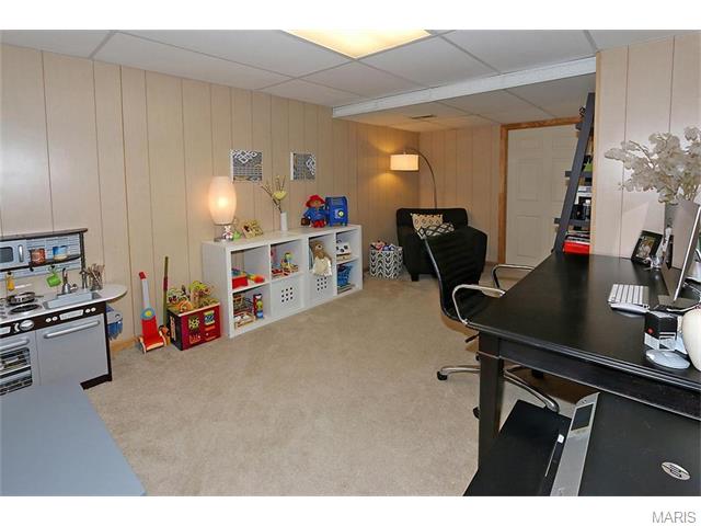 2507 Barrett Place Dr, Ballwin, MO 63021 photo 17