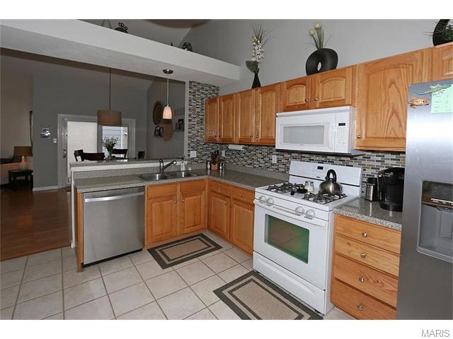 2507 Barrett Place Dr, Ballwin, MO 63021 photo 6