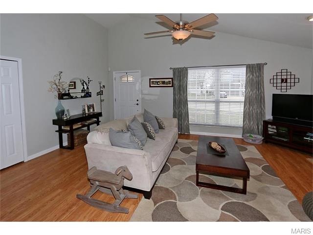 2507 Barrett Place Dr, Ballwin, MO 63021 photo 3