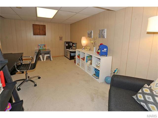 2507 Barrett Place Dr, Ballwin, MO 63021 photo 18