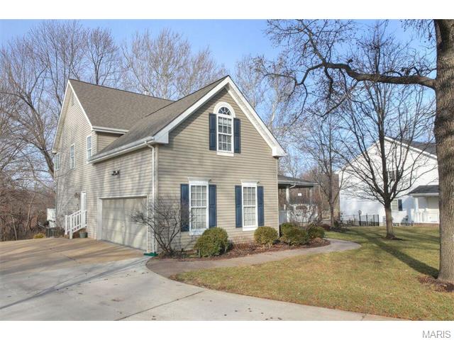 711 Henry Ave, Ballwin, MO 63011 photo 1